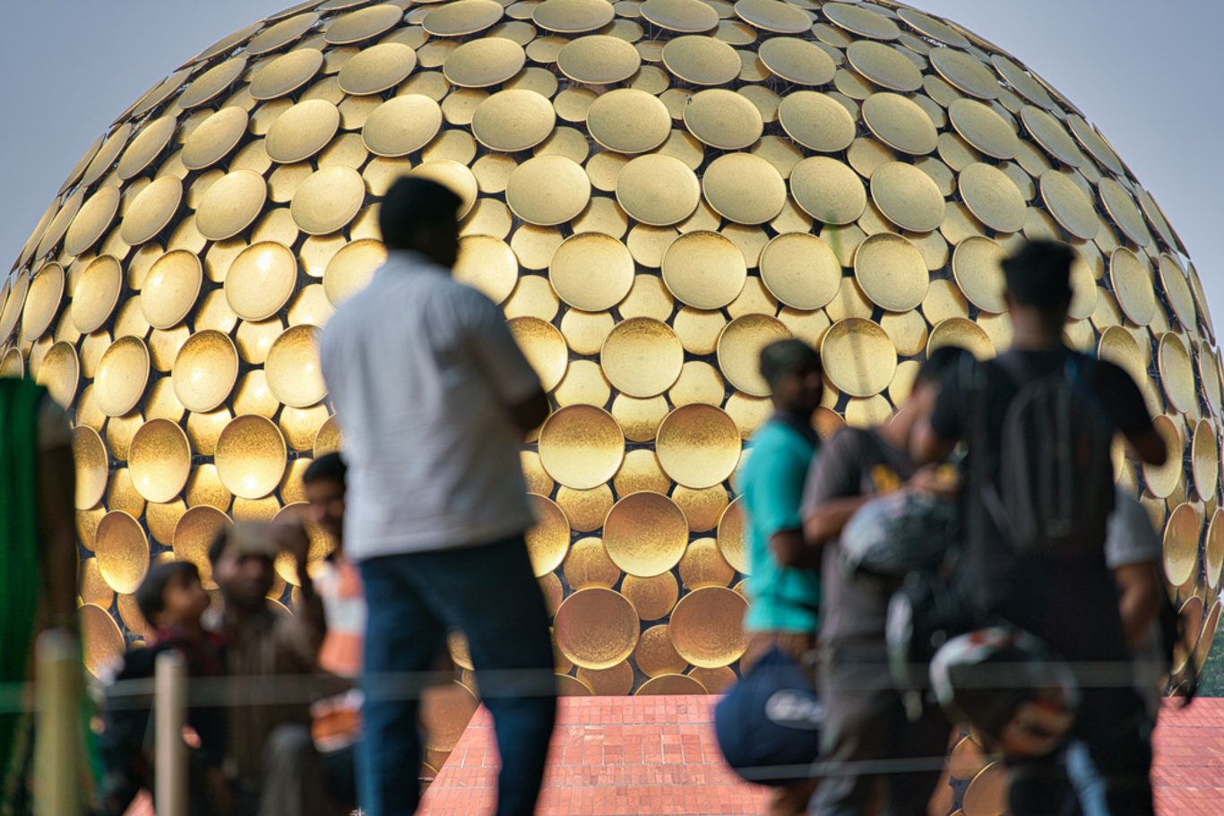 Auroville şəhərində insanlar pul, din və siyasətsiz yaşayırlar