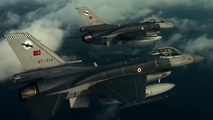 Türk Yıldızları'ndan Türk Hava Kuvvetleri'nin 112. yılına özel video