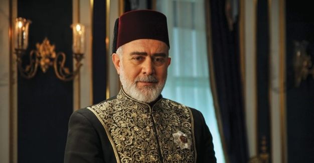 Bahadır Yenişehirlioğlu, TRT’de yayınlanan Payitaht Abdülhamid isimli dizilede Tahsin Paşa rolünü canlandırmıştı.