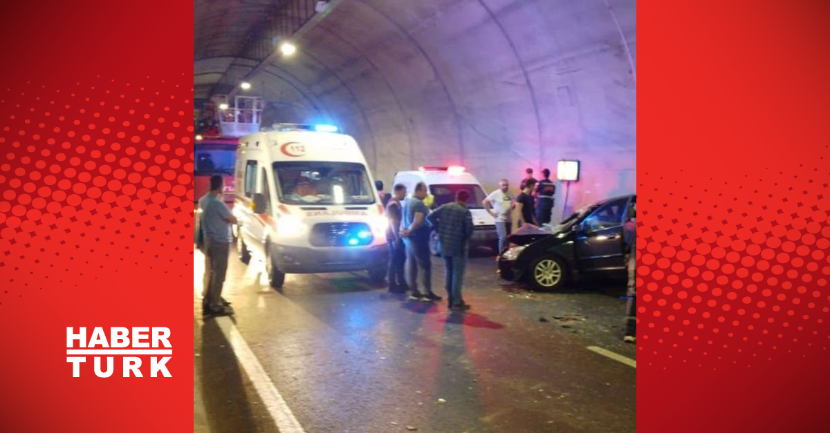 Çanakkale’de otomobil kamyona çarptı: 1 ölü, 4 yaralı