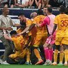 Fransa'da futbolcuya saldırı! Maç yarıda kaldı