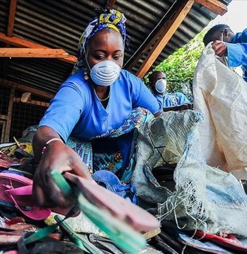 Dünya Sağlık Örgütü (DSÖ), nüfusun hızla artması ve şehirleşmeden ötürü Afrika ülkelerindeki plastik kullanımının arttığı uyarısını yaptı