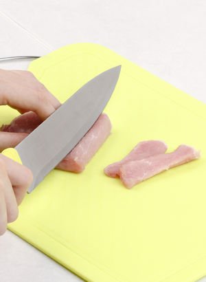 Plastik kesme tahtaları gıdalardaki mikroplastik yükünü artırıyor