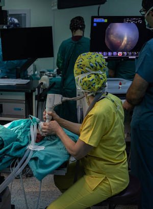 Bir kilo 600 gram doğan bebek, körlük riskinden kurtuldu