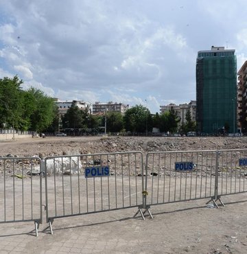 Kahramanmaraş depremlerinde yerle bir olan Diyarbakır
