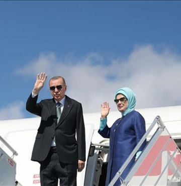 Cumhurbaşkanı Erdoğan, cumhurbaşkanı seçilmesinin ardından ilk yurt dışı ziyaretini Kuzey Kıbrıs Türk Cumhuriyeti
