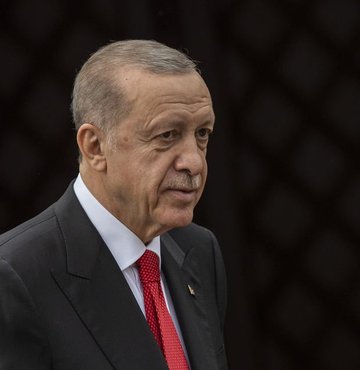 Cumhurbaşkanı Erdoğan, KKTC ve Azerbaycan ziyaretlerinin ardından başta dış politika ve ekonomi olmak üzere gündeme dair önemli açıklamalarda bulundu. Konuşmasında Türkiye Cumhuriyet Merkez Bankası