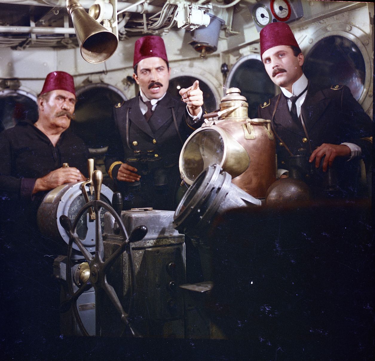 'Hulusi Kentmen'in bir denizciyi canlandırdığı 'Sultanhisar' (1982)