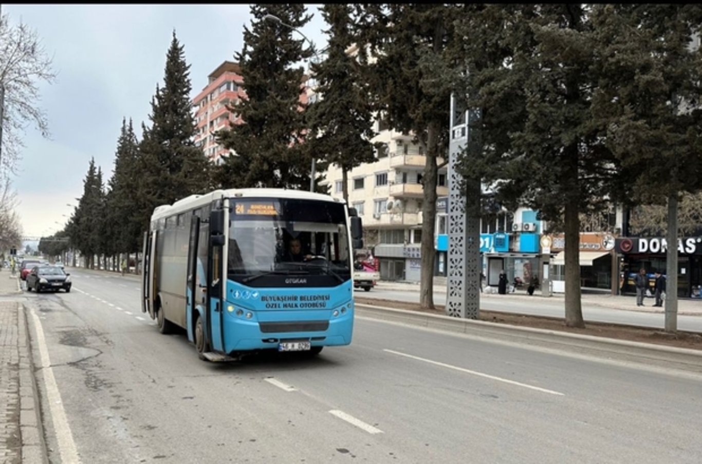 Yarın Ankara, İzmir ve İstanbul'da toplu taşıma ücretsiz mi? YKS'ye girecekler için otobüs, metro ve metrobüs ücretsiz mi olacak?
