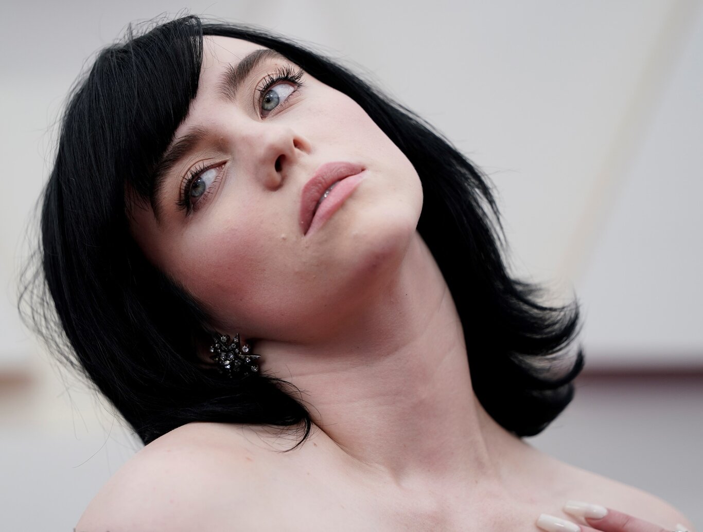 Billie Eilish: Duygularımı çok incitiyor - Magazin haberleri