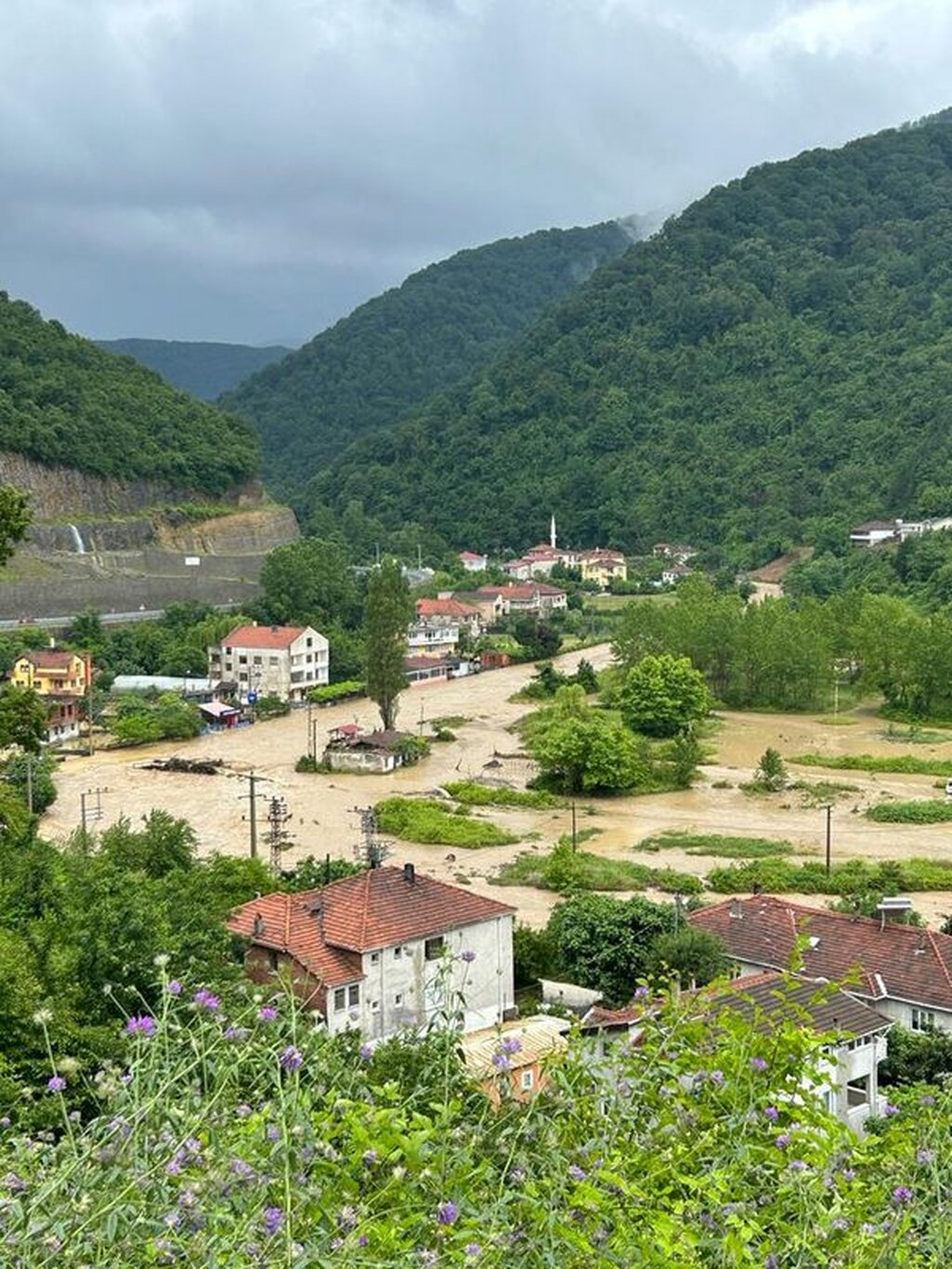 Son dakika: Sel sonrası su kullanımında "enfeksiyon" uyarısı!