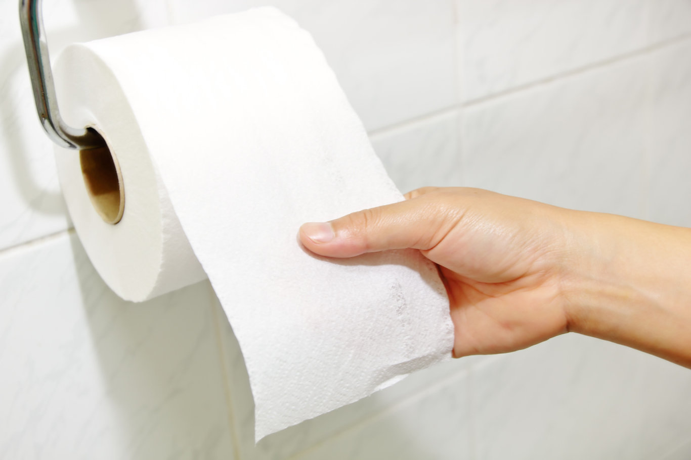 "Tuvalet Kağıdı Kişilik Testi" şaka değil! Nasıl astığınız kişiliğiniz hakkında ipucu veriyor?