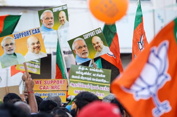 Hindistan'da 26 parti iktidara karşı birleşti