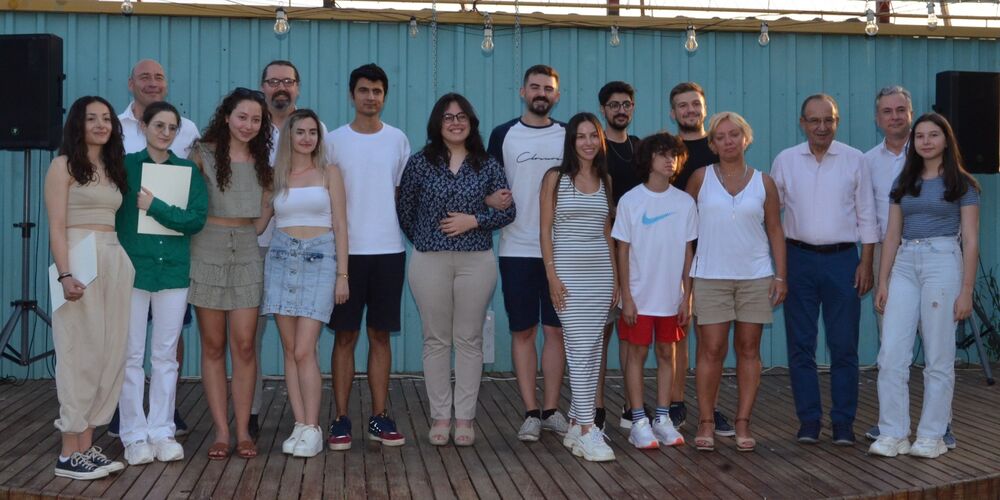 Türk gençlerinin Berkeley başarısı!