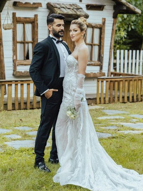 Rüzgar Aksoy ile Yasemin Sancaklı Evlendi! - Gelin Dergisi