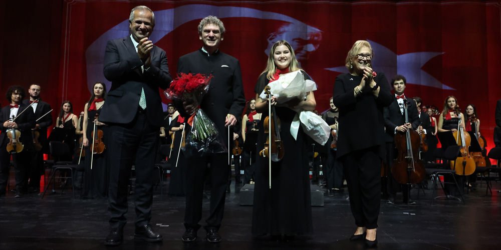 Cumhuriyet’in 100. yılına özel kutlama!