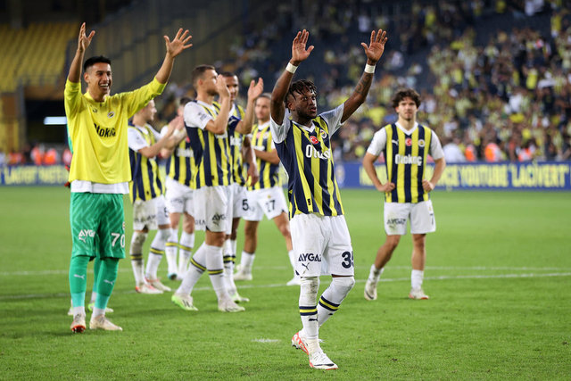 Spor Yazarları Fenerbahçe'nin Antalyaspor Galibiyetini Değerlendirdi ...