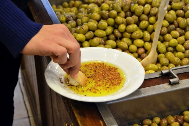 Zeytin diyarı ve zeytinyağı