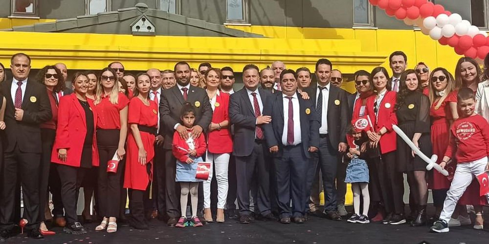 100. yıla yakışır kutlama...