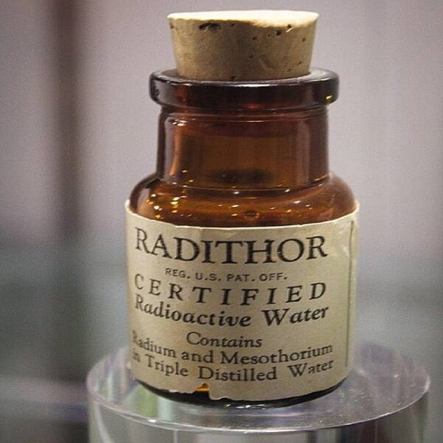 İçtiği radyumlu ilaç yüzünden çenesi parçalanan Eben Byers'ın trajik