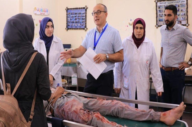 Gazze'ye gitmeyi bekleyen doktorlar: 'Görev duygusu, korkunun önüne geçiyor'