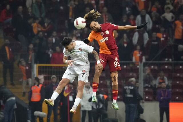 Bayern Münih, Sacha Boey’le Anlaştı! Galatasaray Rekor Bonservis ...