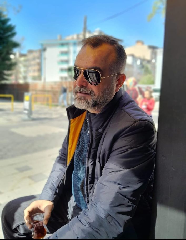 Cinayet uzmanı Murat Eriş halen Kocaeli Cinayet Büro Amirliği'nde görev yapıyor