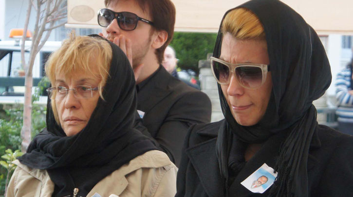 Hande Yener (Sağda) ve annesi Yıldız Özyener (Solda)