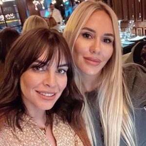  Yakın dostlar yemeğe çıktı