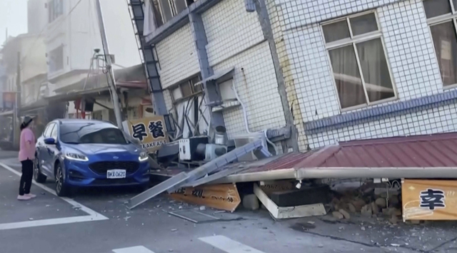 25 yln en byk depremi: Tayvan pe pee depremlerle salland!
