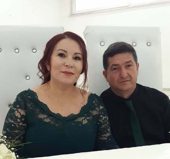 Ayşe Sazboğa (44) ve eşi Yasin Sazboğa (44) kazada hayatlarını kaybettiler.