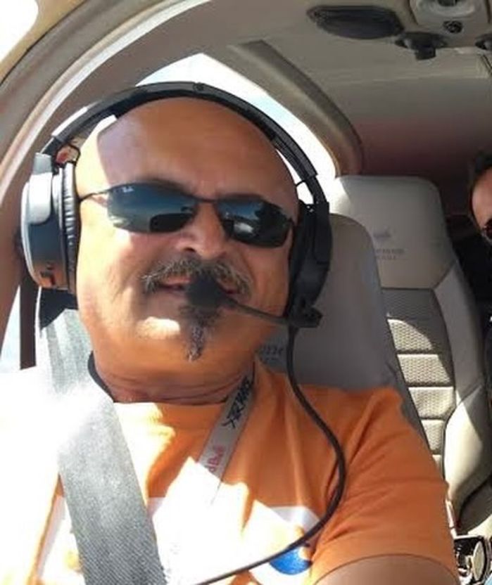 Hayatını kaybeden öğretmen pilot Ünal Aster