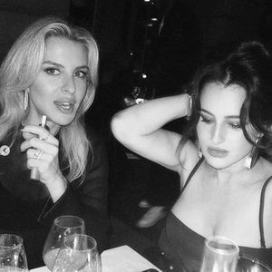  Paris'te çok özel parti...