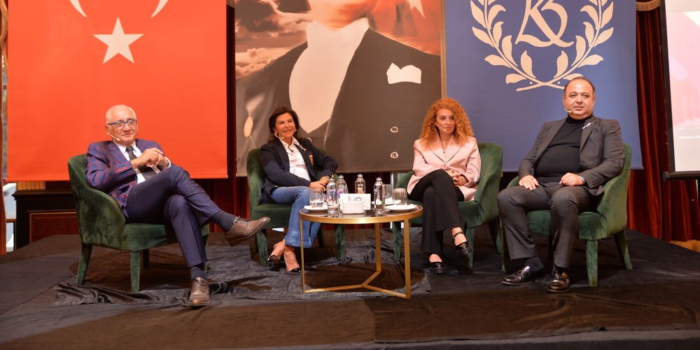 "Meme Kanseri Bilinçlendirme ve Farkındalık" paneli