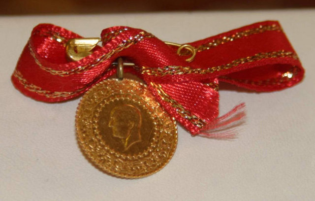 Alt�n rekora doymuyor