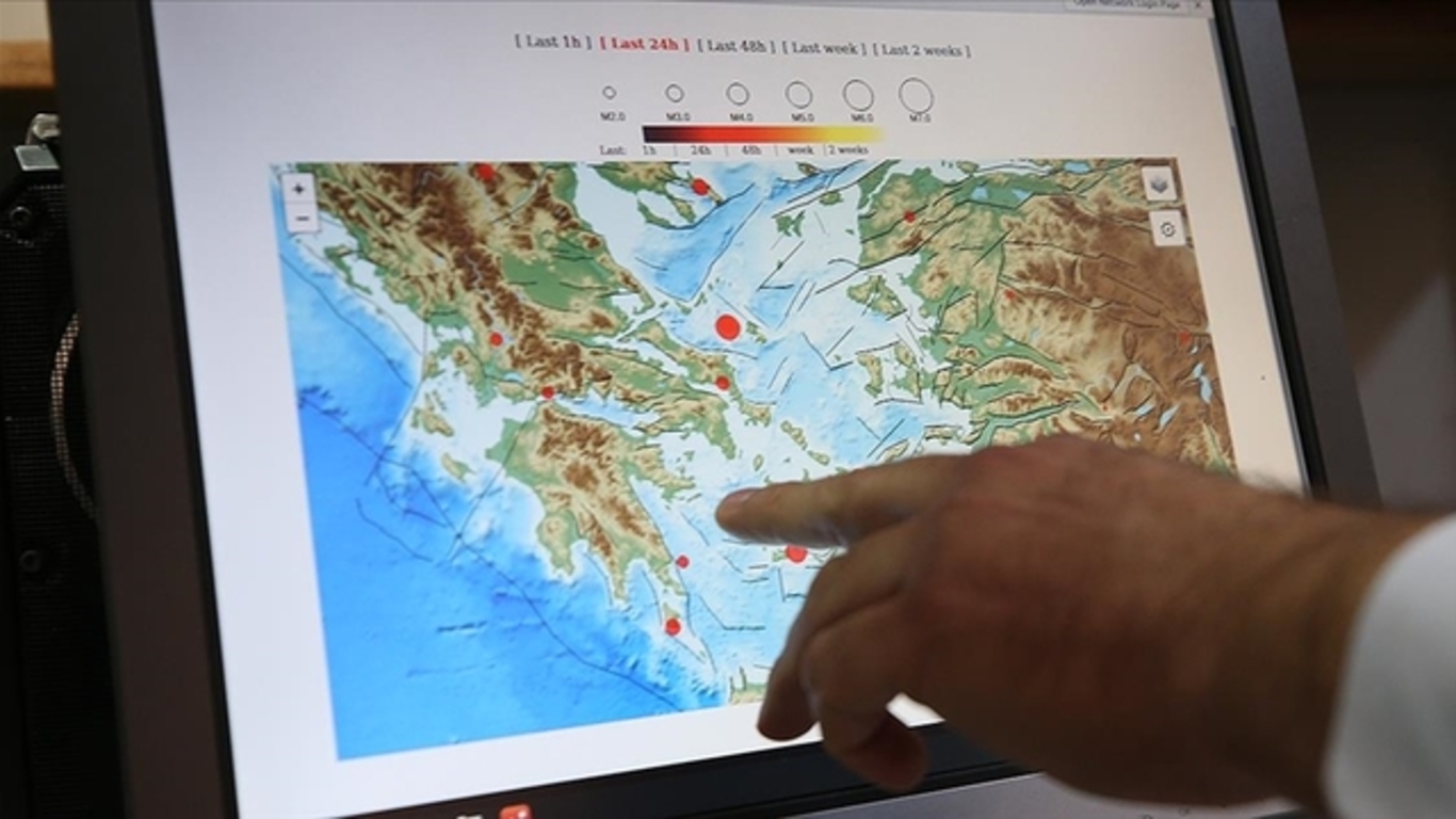 Son depremler listesi 5 Şubat 2025 Çarşamba: Ege Denizi peş peşe ...