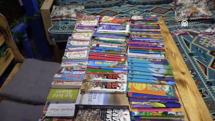 Köy okulları için 5 kitap getirene kahve ikramı | Son dakika haberleri