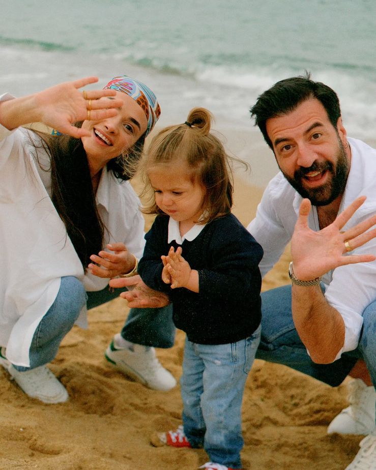 Hande Soral - İsmail Demirci çifti ve oğulları Ali Demirci
