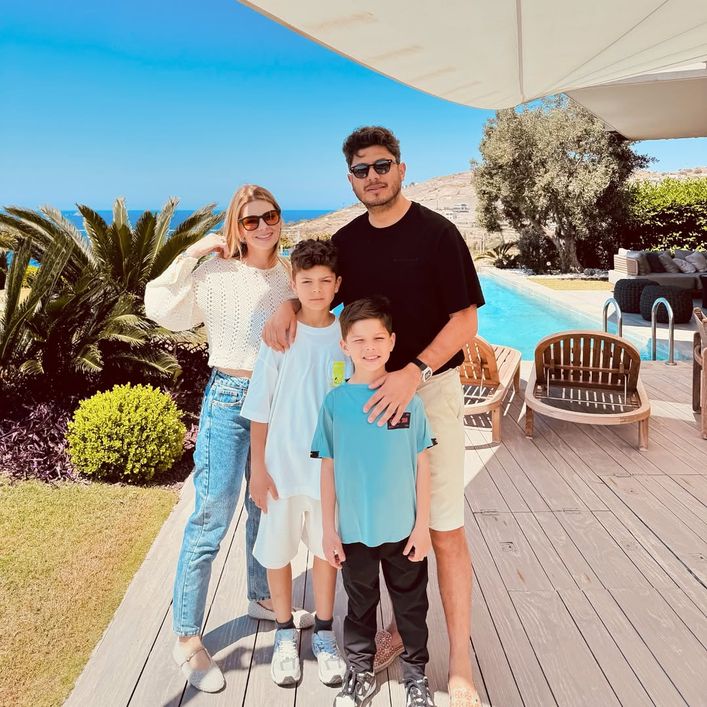 Pelin Karahan - Bedri Güntay çifti ve çocukları Ali Demir ve Can Eyüp