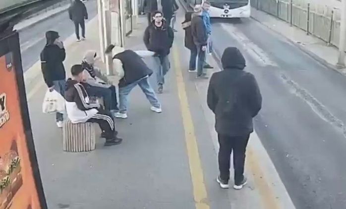Mattia Ahmet Minguzzi'yi bıçaklayarak öldüren B.B., metro istasyonunda olayı böyle anlatmıştı.