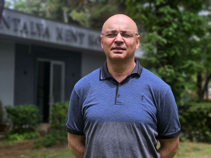 Akdeniz Üniversitesi (AÜ) Mühendislik Fakültesi İnşaat Mühendisliği Bölümü'nden Prof. Dr. Nihat Dipova.