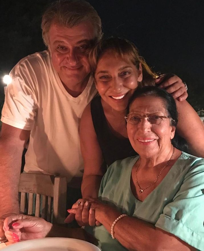 Melek Baykal, kardeşi Samim Baykal ve annesi Şükran Baykal