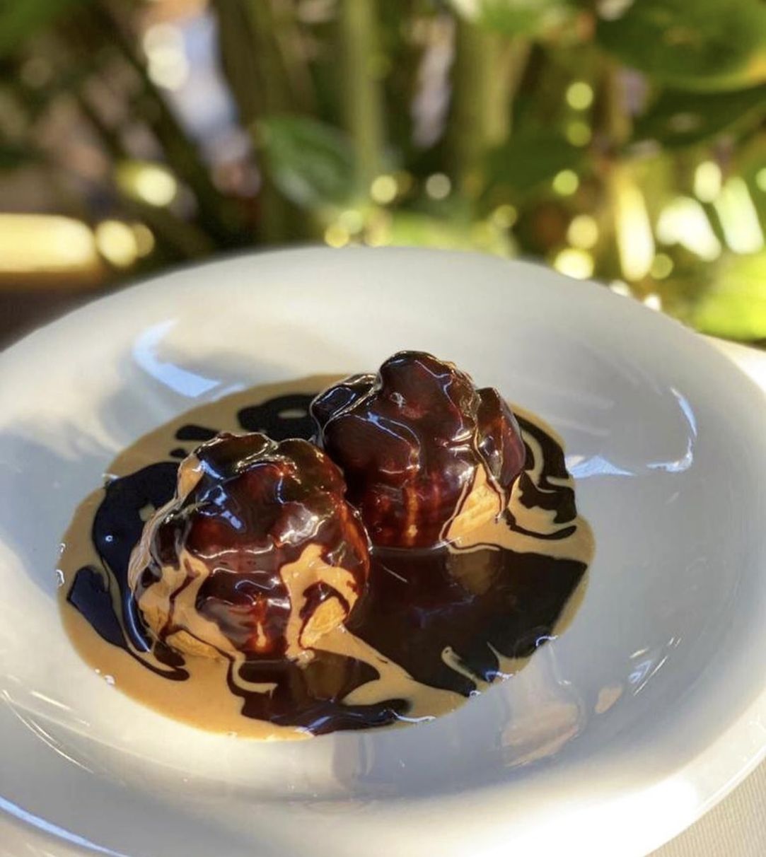 Tahinli profiterol