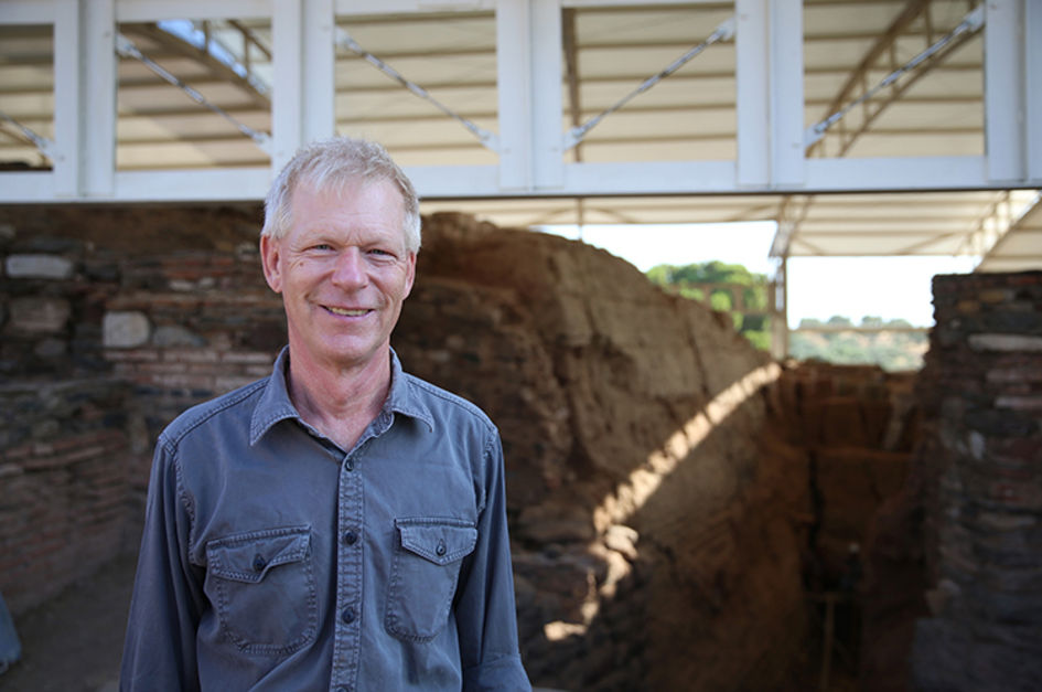 Prof. Nick Cahill