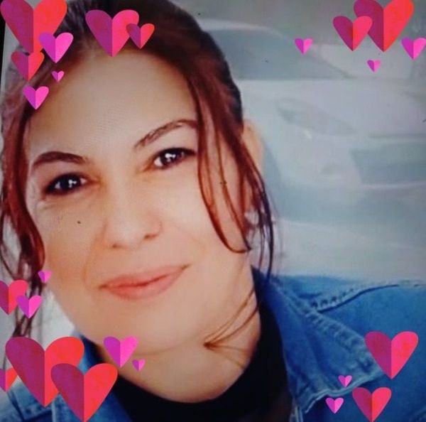 Esengül Kaya (48)