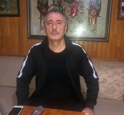 Baba Hüseyin Kol, oğlu ile aynı gün toprağa verildi.