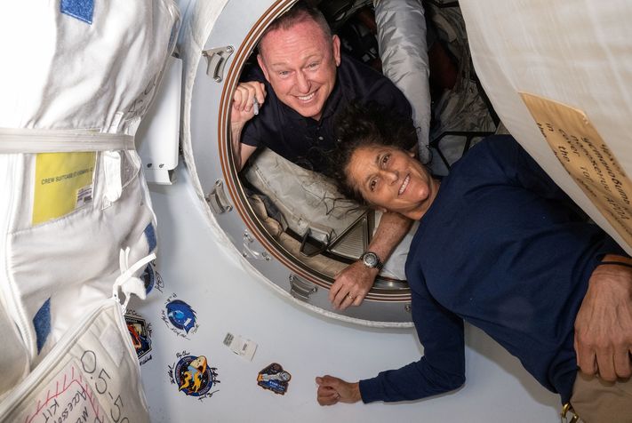 NASA astronotları Barry Wilmore ve Sunita Williams