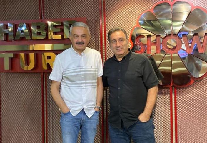 Cinayet uzmanı emekli polis memuru Mustafa Bayram ve Habertürk Muhabiri Mustafa Şekeroğlu