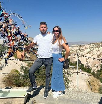 Özkan Nazlı ve eşi Suna Nazlı kazada yaşamını yitirdi.