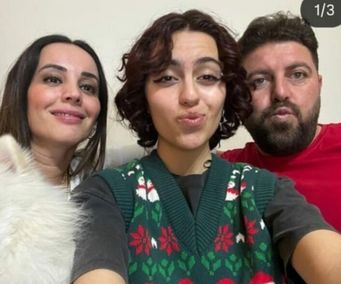 Suna Nazlı (solda) ve Özkan Nazlı (sağda).